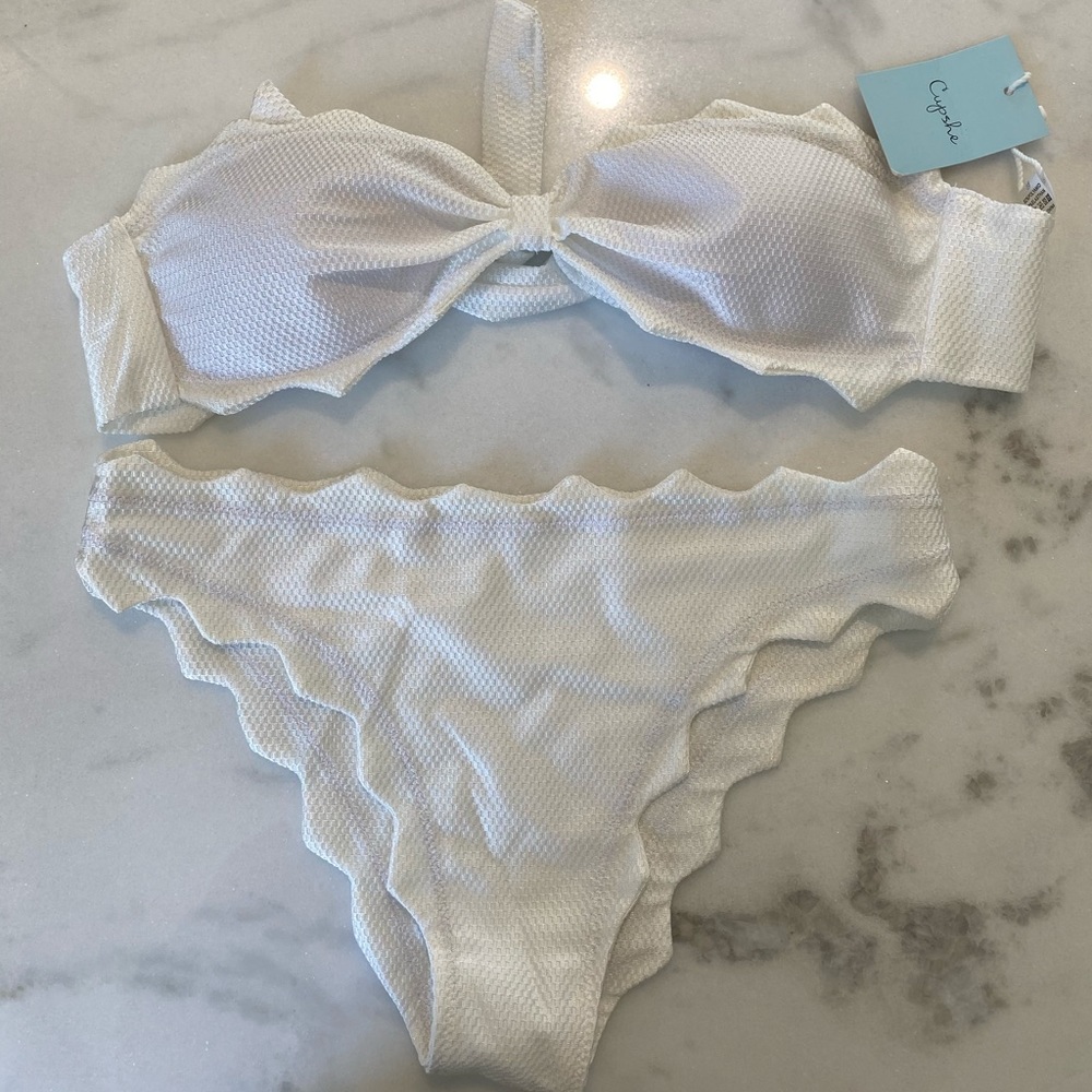 🆕 with tags! Cupshe Bikini Set in White